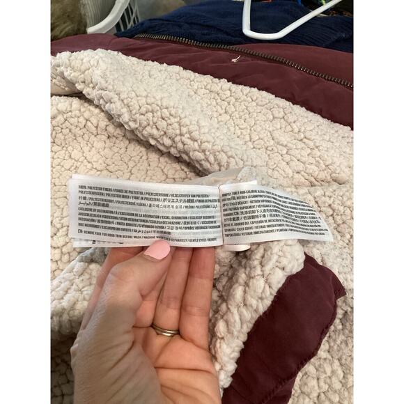 Abercrombie & Fitch Womens Parka Jacket Size Small Coat Burgundy Sherpa Preppy - Picture 8 of 13